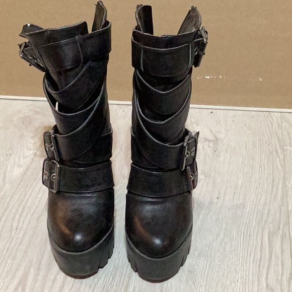 Bumper Platform Boots - Picture 2 of 5